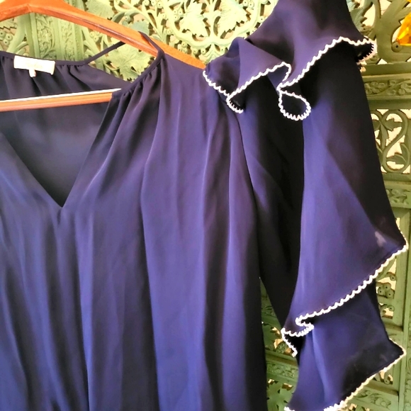 Parker | Silk Women's Cold Shoulder Ruffle 3/4 Sleeve Blouse | Navy Blue | Large - Picture 3 of 12